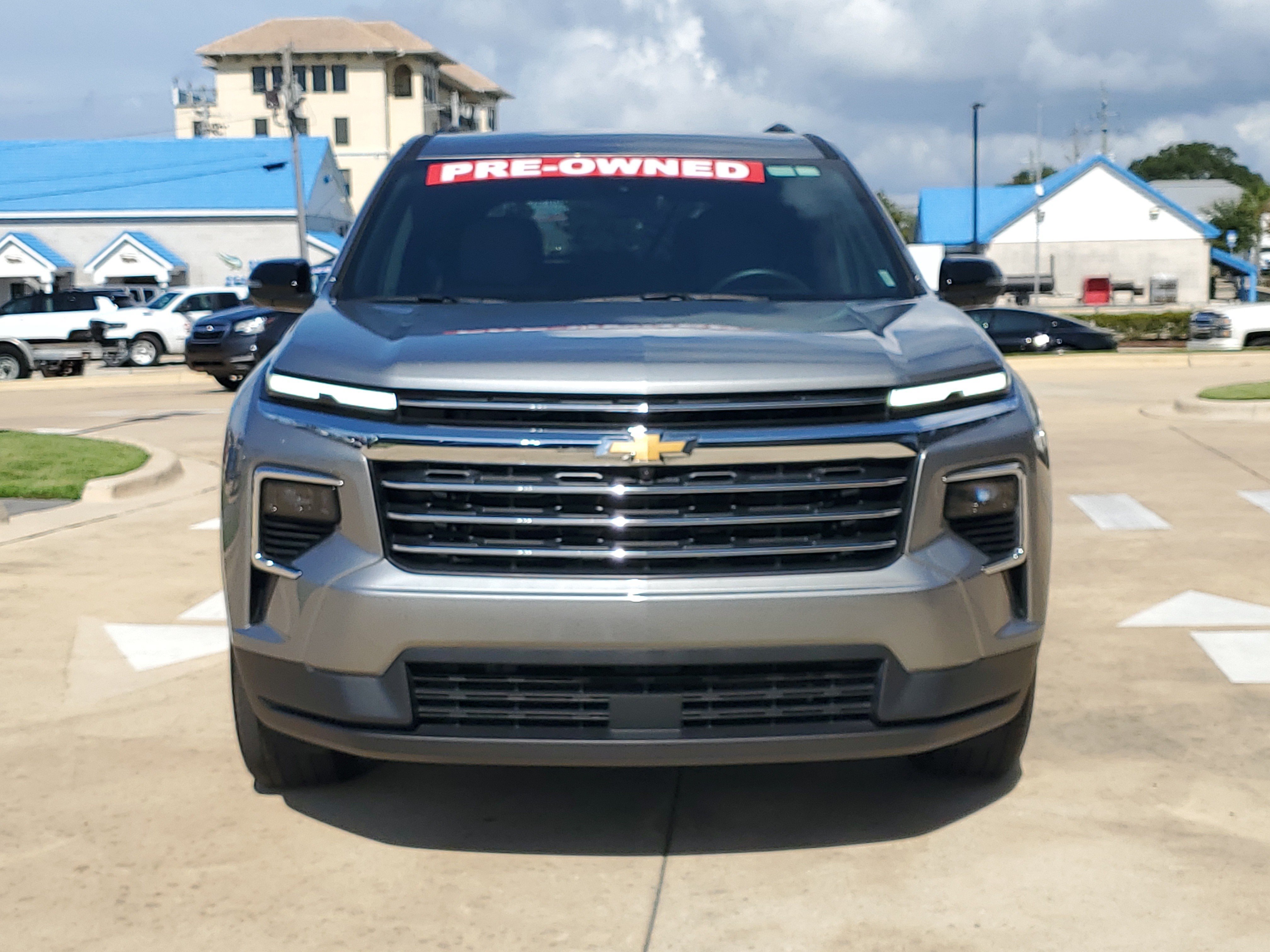 Used 2026 Chevrolet Traverse LT w/ Driver Confidence Package FWD image 7