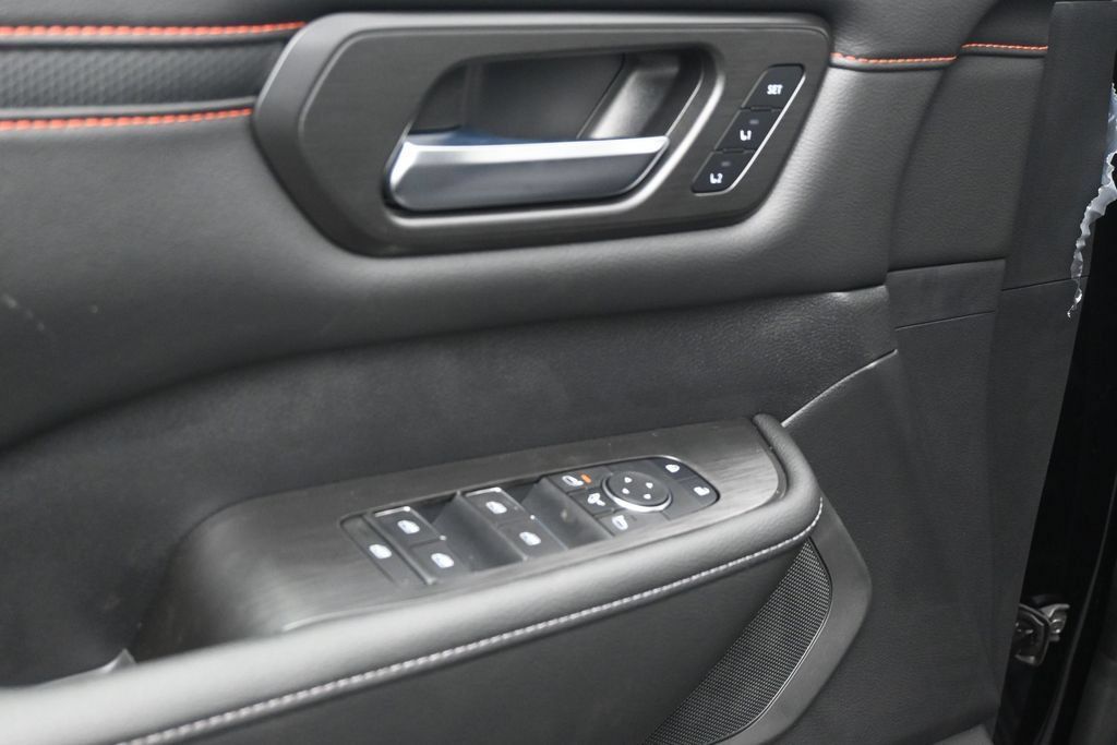 New 2026 Nissan Armada PRO-4X AWD/4WD image 17