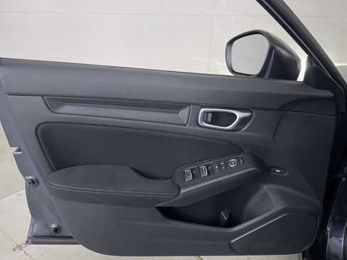 Used 2023 Honda Civic Sport image 10