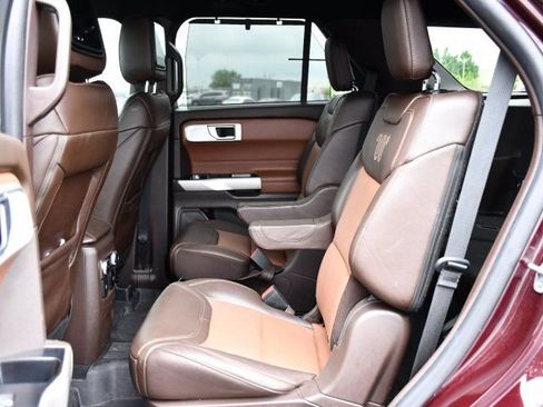 Used 2023 Ford Explorer King Ranch w/ Technology Package AWD/4WD image 18