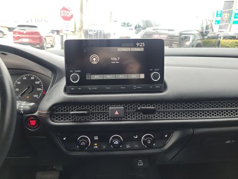Used 2023 Honda HR-V Sport image 10