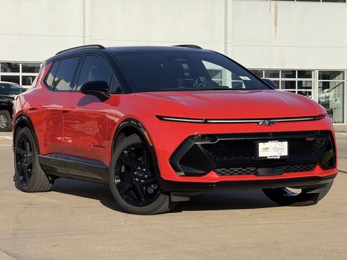 New 2026 Chevrolet Equinox EV RS image 2