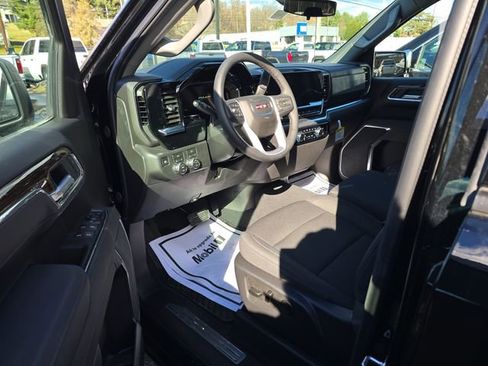 New 2026 GMC Sierra 1500 Elevation image 13