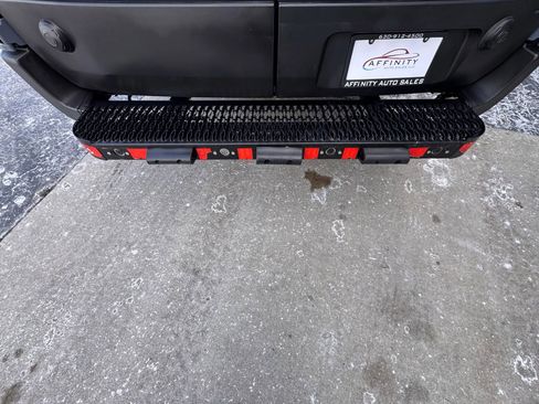 Used 2020 Ford Transit 250 148 High Roof Extended image 33