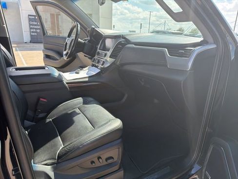 Used 2020 GMC Yukon SLT image 37