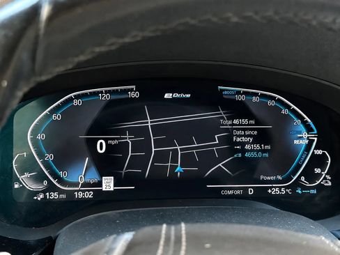 Used 2020 BMW 530e w/ Convenience Package RWD image 18