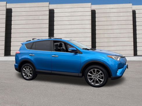 Used 2016 Toyota RAV4 Limited w/ Advanced Technology Package AWD/4WD image 7