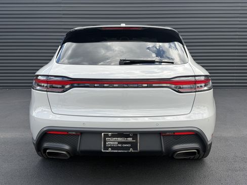 Certified 2024 Porsche Macan AWD/4WD image 10