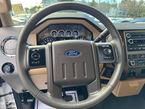 Used 2011 Ford F350 Lariat w/ Lariat Interior Pkg image 9