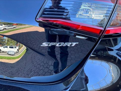 Used 2025 Honda Civic Sport image 23