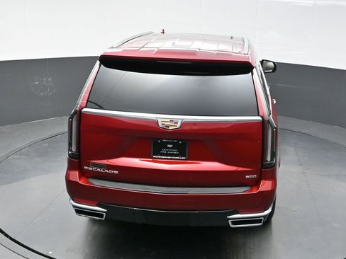Certified 2024 Cadillac Escalade Premium Luxury image 31
