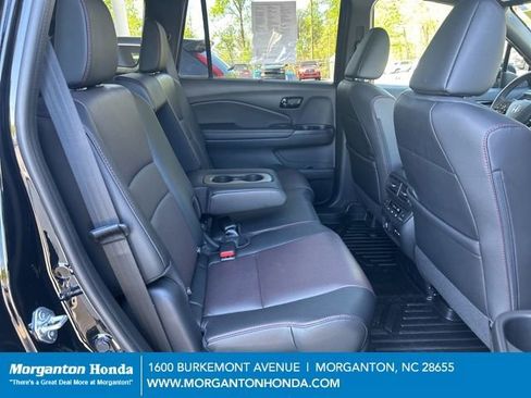 Used 2025 Honda Passport Black Edition image 40