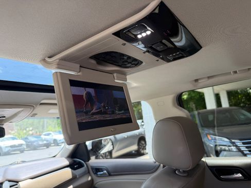 Used 2018 GMC Yukon SLT w/ Open Road Package RWD image 15