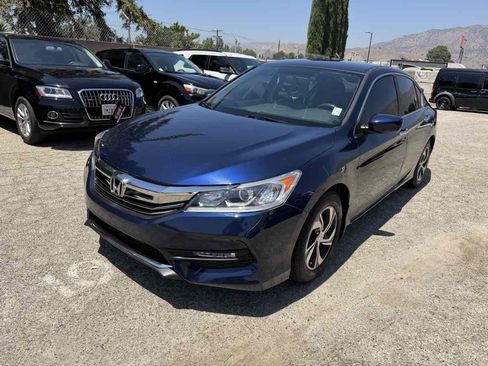 Used 2017 Honda Accord LX image 7