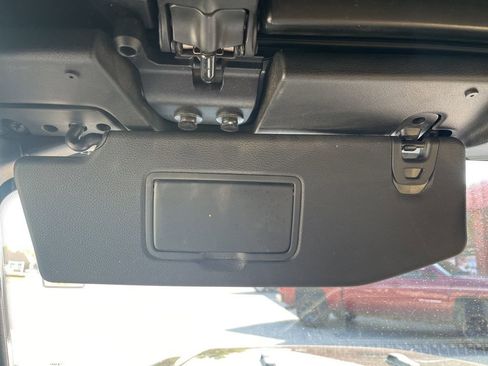 Used 2018 Jeep Wrangler Unlimited Sahara image 80