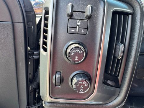 Used 2018 Chevrolet Silverado 1500 LTZ Z71 w/ LTZ Plus Package image 18