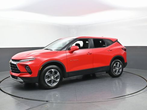 Used 2023 Chevrolet Blazer LT image 50