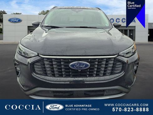 Certified 2023 Ford Escape Platinum w/ Premium Technology Package AWD/4WD image 2