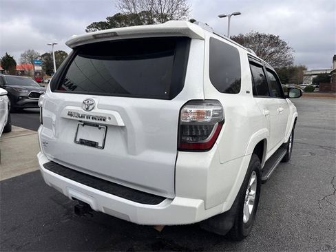 Used 2014 Toyota 4Runner SR5 image 3