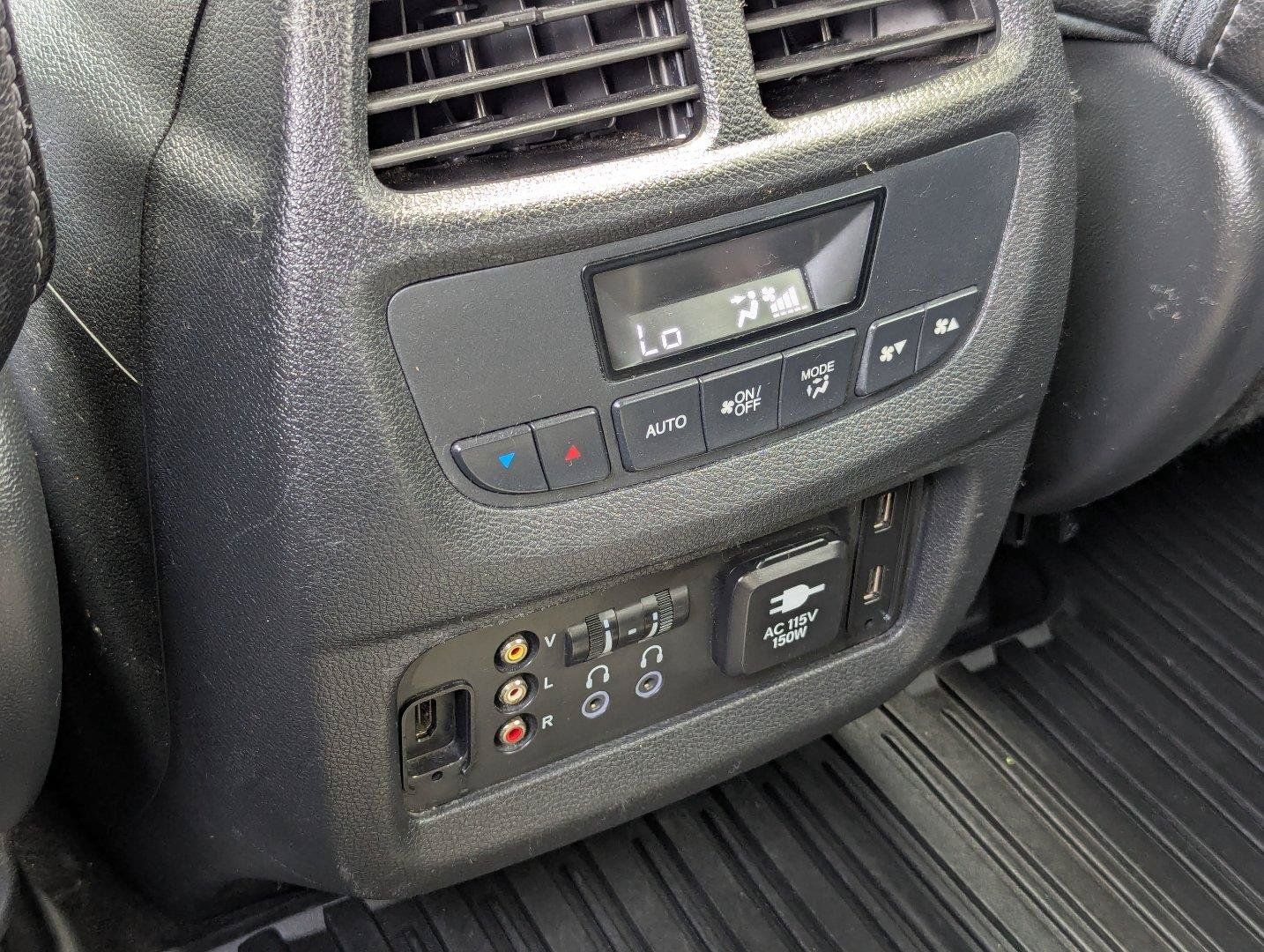 Used 2016 Honda Pilot Touring image 26