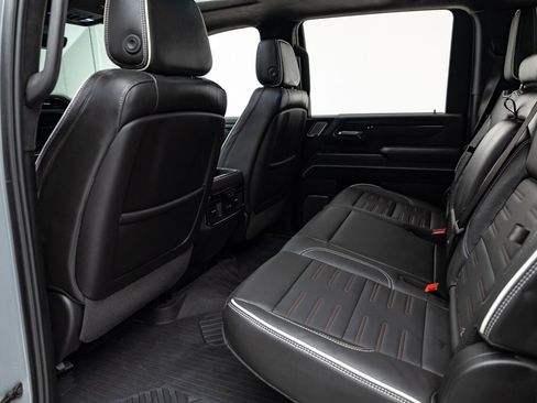 Used 2025 GMC Sierra 2500 AT4X w/ AT4X AEV Edition image 36