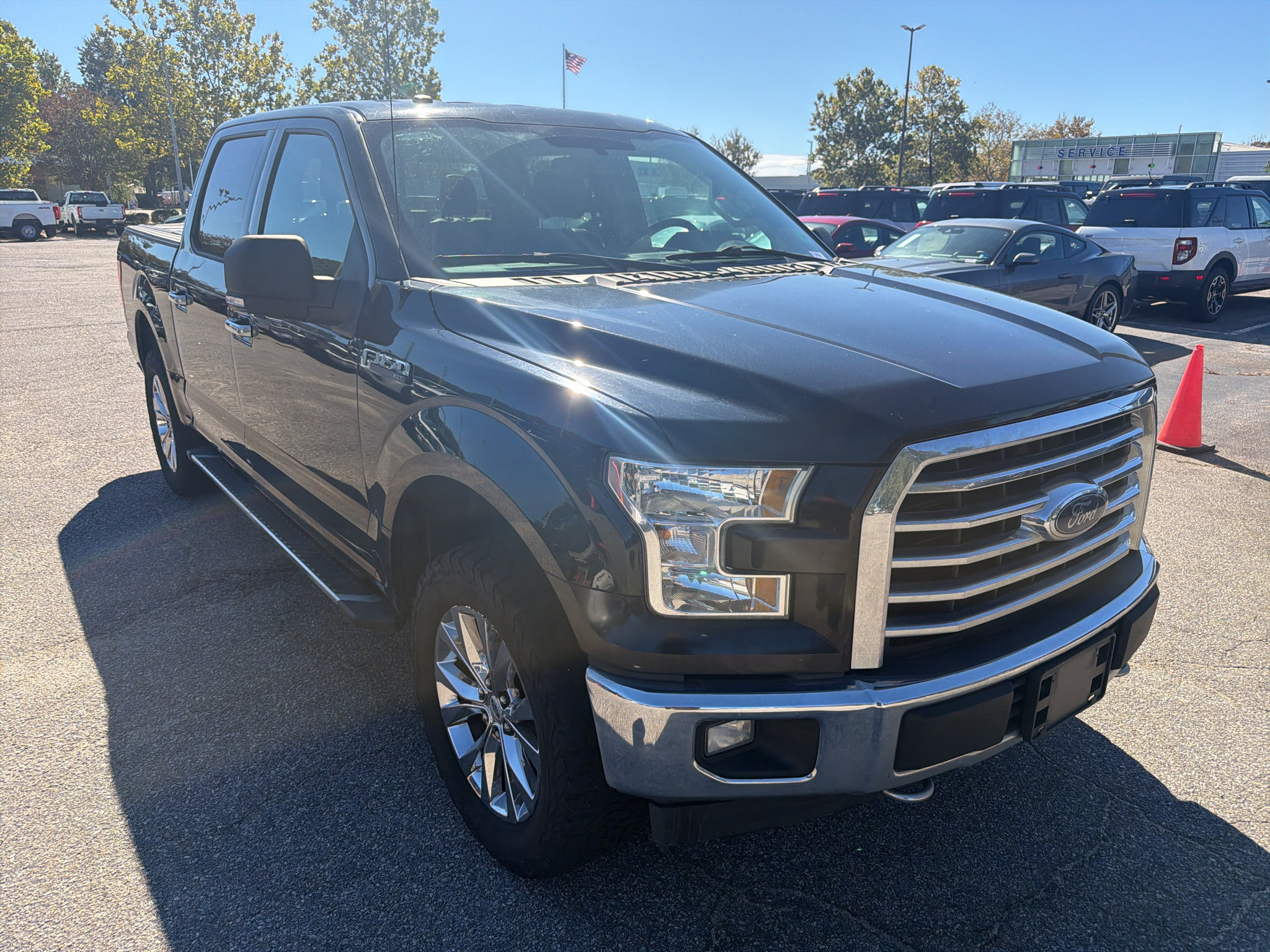 Used 2017 Ford F150 XLT w/ Equipment Group 302A Luxury AWD/4WD image 3
