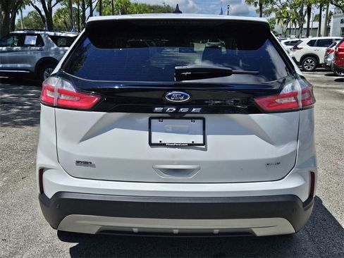 Used 2024 Ford Edge SEL image 7