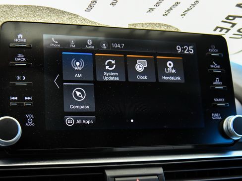 Used 2018 Honda Accord Sport image 23