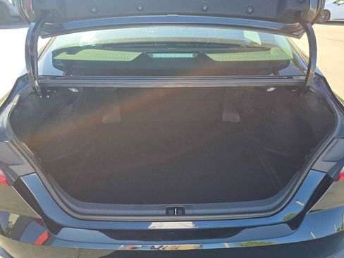 Used 2026 Toyota Camry SE FWD image 16