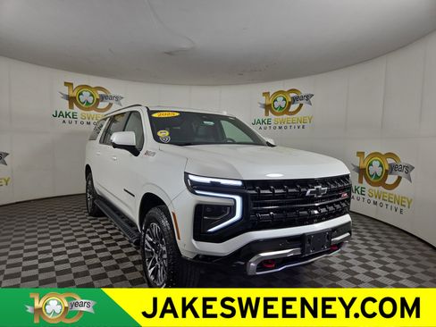 Certified 2025 Chevrolet Suburban Z71 w/ Comfort Package AWD/4WD image 1