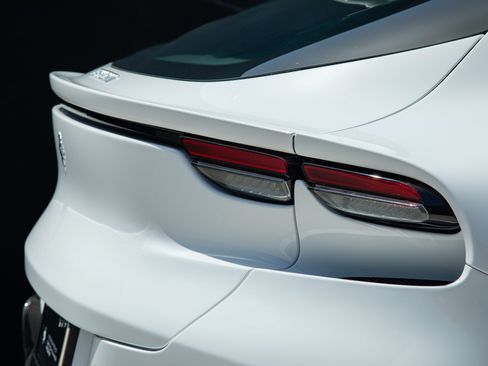 Certified 2024 Ferrari Purosangue image 19