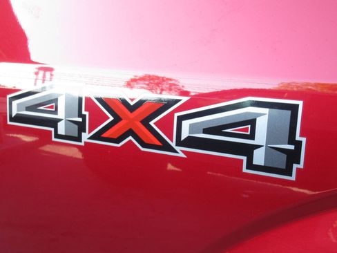 Used 2018 Ford F150 XLT w/ Equipment Group 302A Luxury AWD/4WD image 8