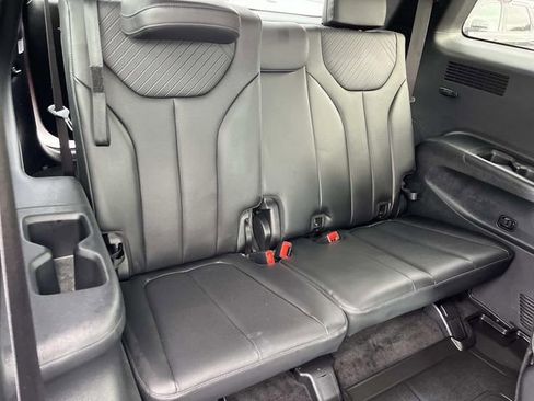 Used 2025 Hyundai Palisade SEL AWD/4WD image 18