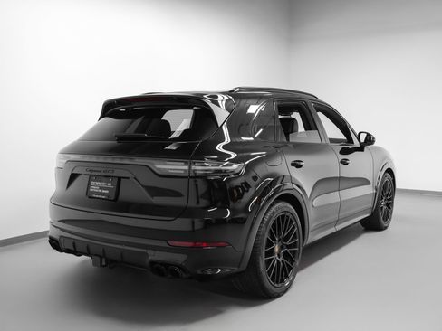Certified 2021 Porsche Cayenne GTS AWD/4WD image 12