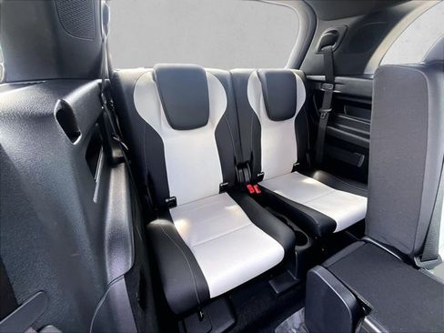 Certified 2023 Mercedes-Benz GLB 250 4MATIC image 30