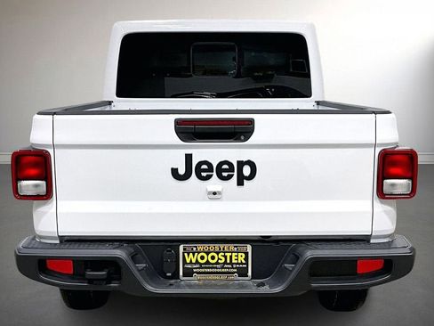 New 2026 Jeep Gladiator Sport AWD/4WD image 4