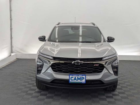 New 2026 Chevrolet Trax RS w/ Sunroof Package FWD image 9