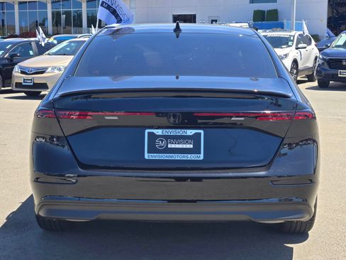 Used 2025 Honda Accord SE image 6