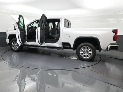Used 2024 Chevrolet Silverado 2500 High Country AWD/4WD image 35