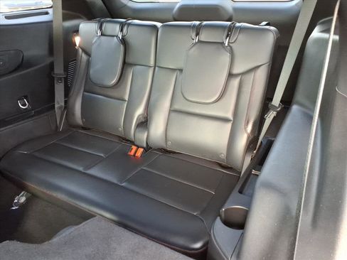 Used 2025 Ford Explorer ST-Line image 6