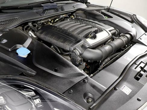 Used 2017 Porsche Cayenne Platinum Edition w/ Premium Package Plus (PJX) image 69