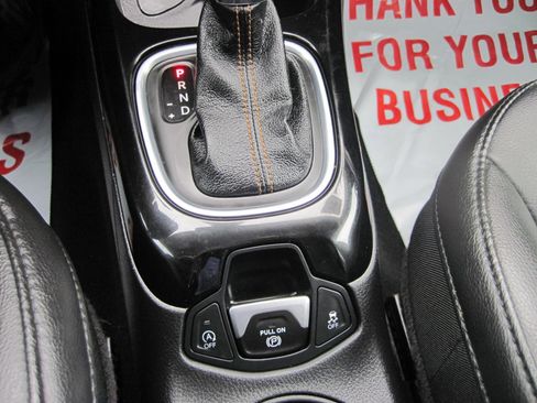 Used 2020 Jeep Compass Limited image 16