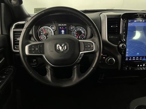 Used 2024 RAM 2500 Big Horn w/ Sport Appearance Package image 21