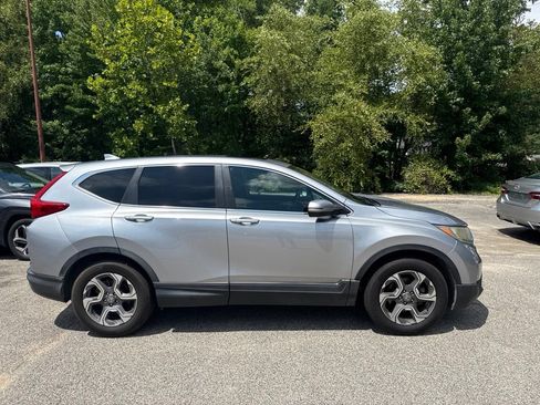 Used 2017 Honda CR-V EX image 2