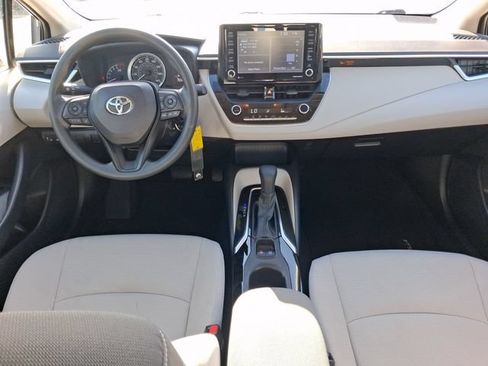 Used 2022 Toyota Corolla LE FWD image 7