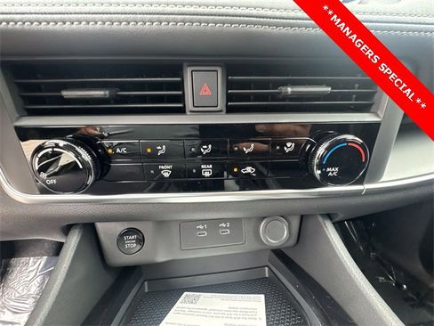 New 2026 Nissan Rogue S image 18