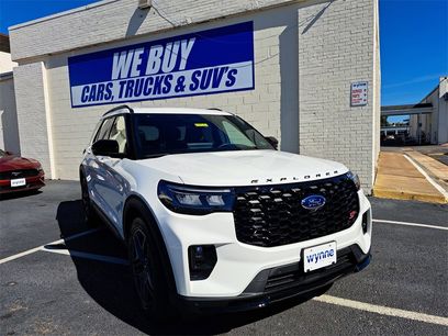New 2025 Ford Explorer ST w/ Sun And Sound Package
