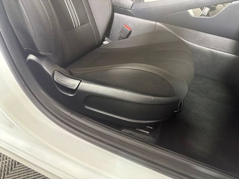 Used 2023 Hyundai Elantra SEL FWD image 24