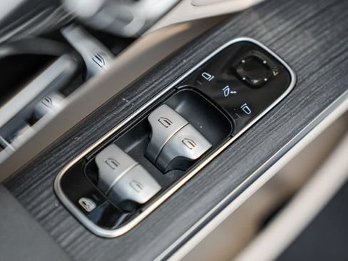Used 2022 Mercedes-Benz EQS 450+ Sedan image 56
