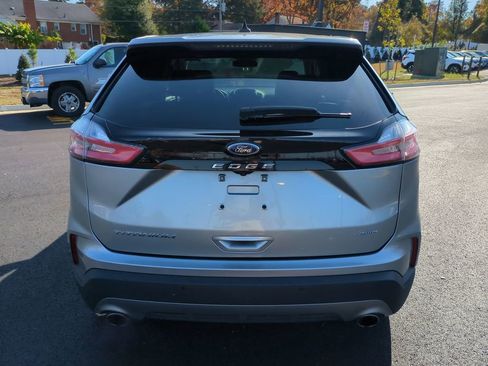 Used 2022 Ford Edge Titanium image 5